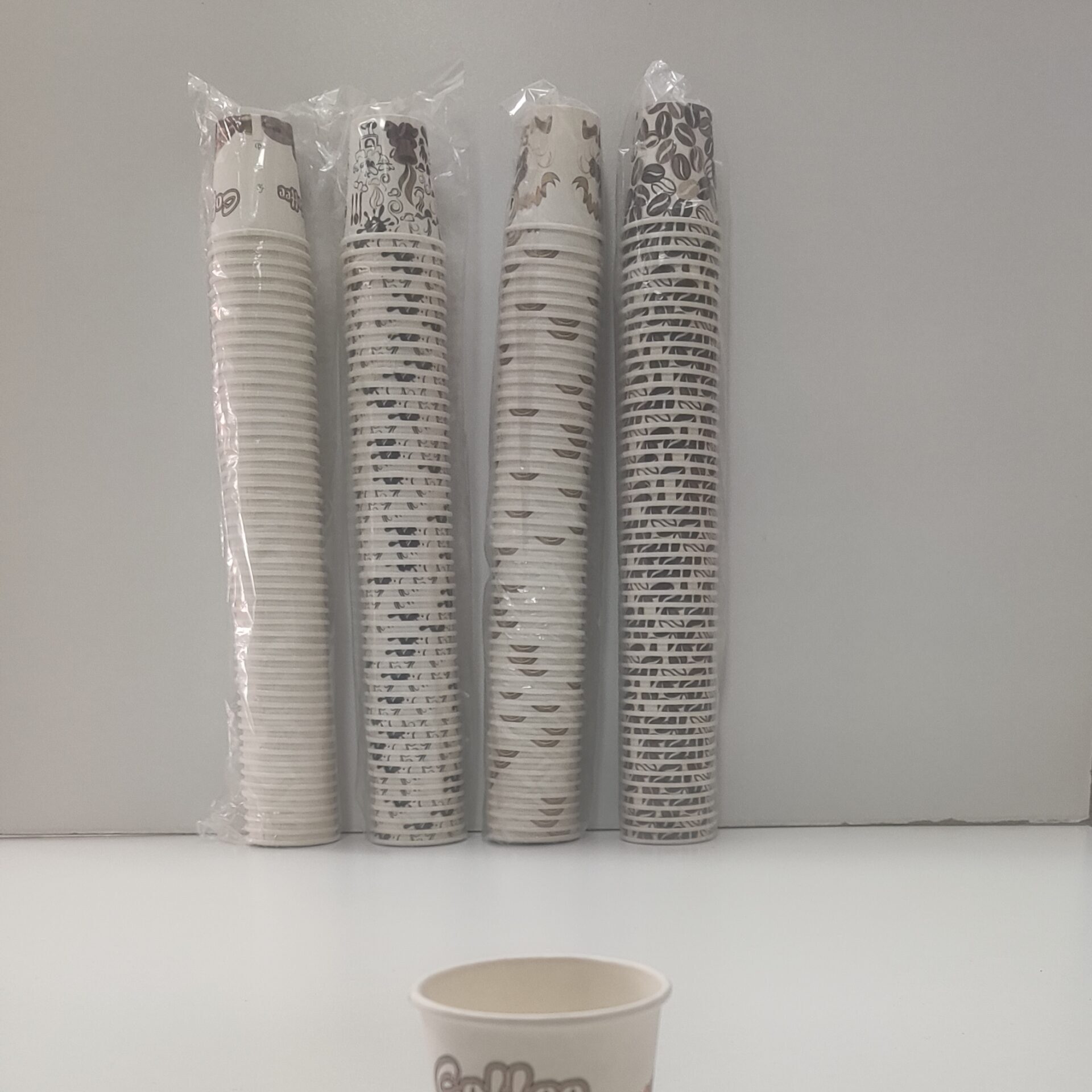 لیوان یکبار مصرف کاغذی بسته 50 عددی 1 لیوان یکبار مصرف کاغذی بسته 50 عددی