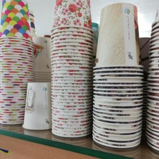 لیوان یکبار مصرف کاغذی بسته 50 عددی 2 لیوان یکبار مصرف کاغذی بسته 50 عددی